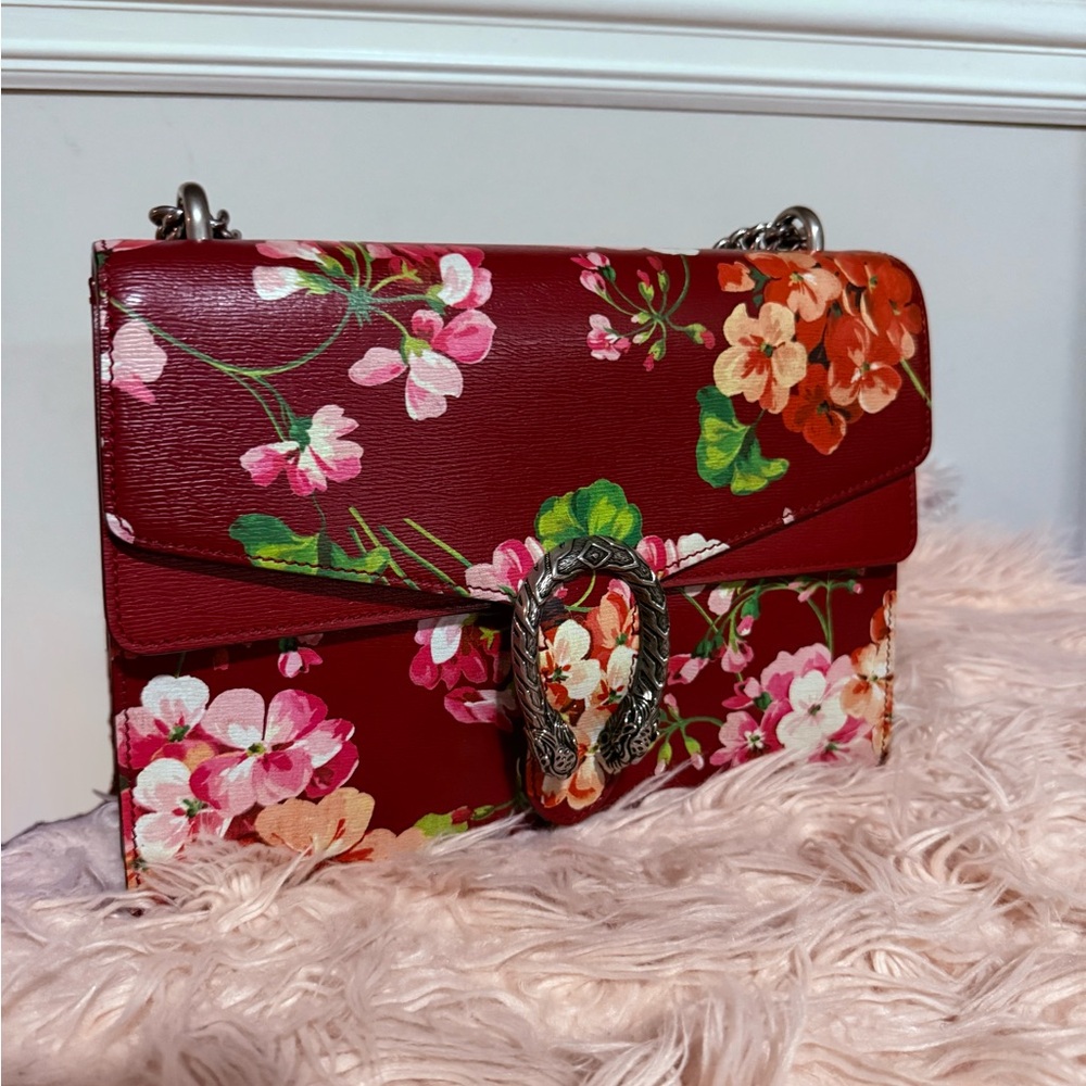 Gucci Calfskin Blooms Print Medium Dionysus Shoulder Bag Cherry Multicolor